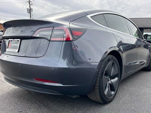 Used 2018 Tesla Model 3 Long Range image 7