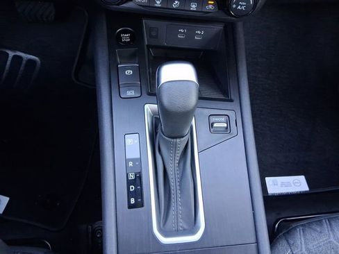 New 2026 Nissan Kicks SV image 10