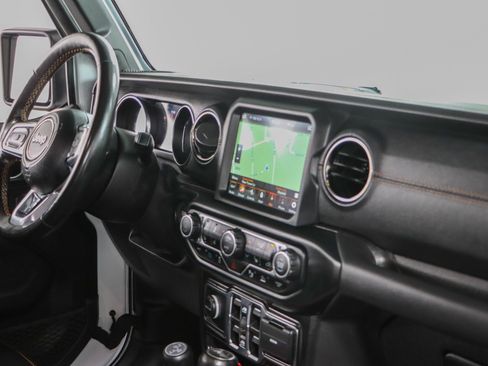 Used 2021 Jeep Wrangler Unlimited Sahara AWD/4WD image 26