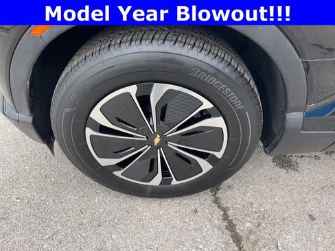 New 2024 Chevrolet Blazer EV LT image 30