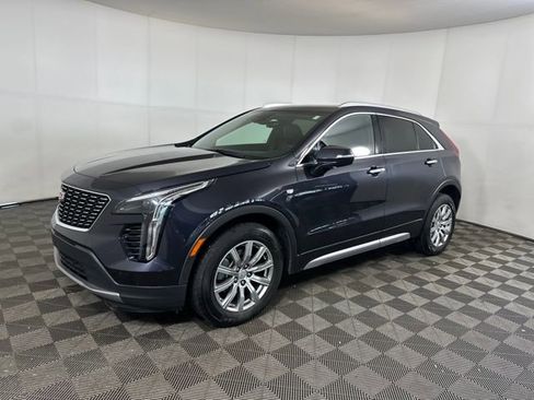 Used 2023 Cadillac XT4 Premium Luxury image 7