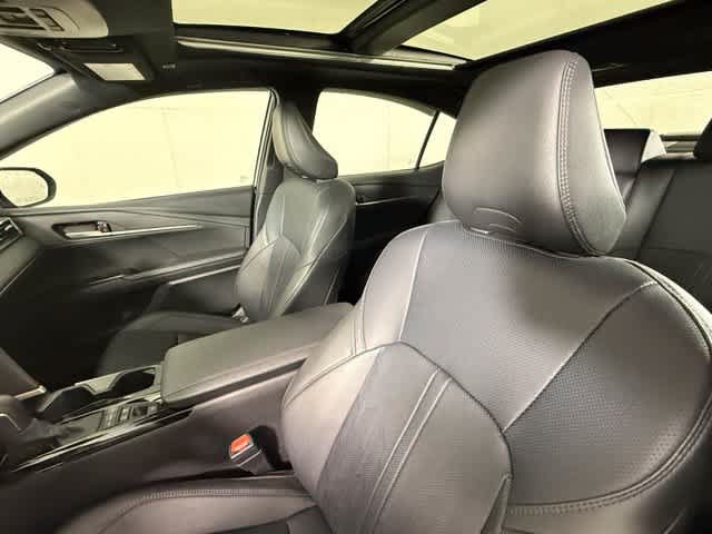 Used 2026 Toyota Camry XSE FWD image 5