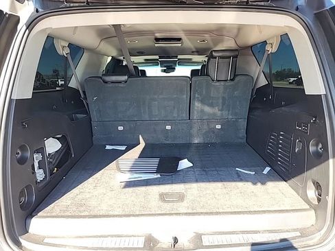 Used 2019 GMC Yukon XL SLT w/ Open Road Package image 8
