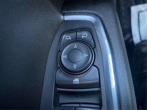 Used 2025 Chevrolet Silverado 1500 LT image 39