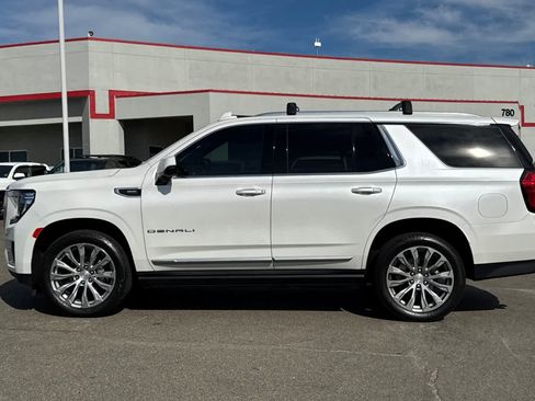 Used 2022 GMC Yukon Denali AWD/4WD image 9