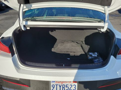 Certified 2025 Hyundai Elantra Sport image 22