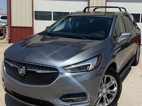 Used 2021 Buick Enclave Avenir w/ Avenir Technology Package AWD/4WD image 3