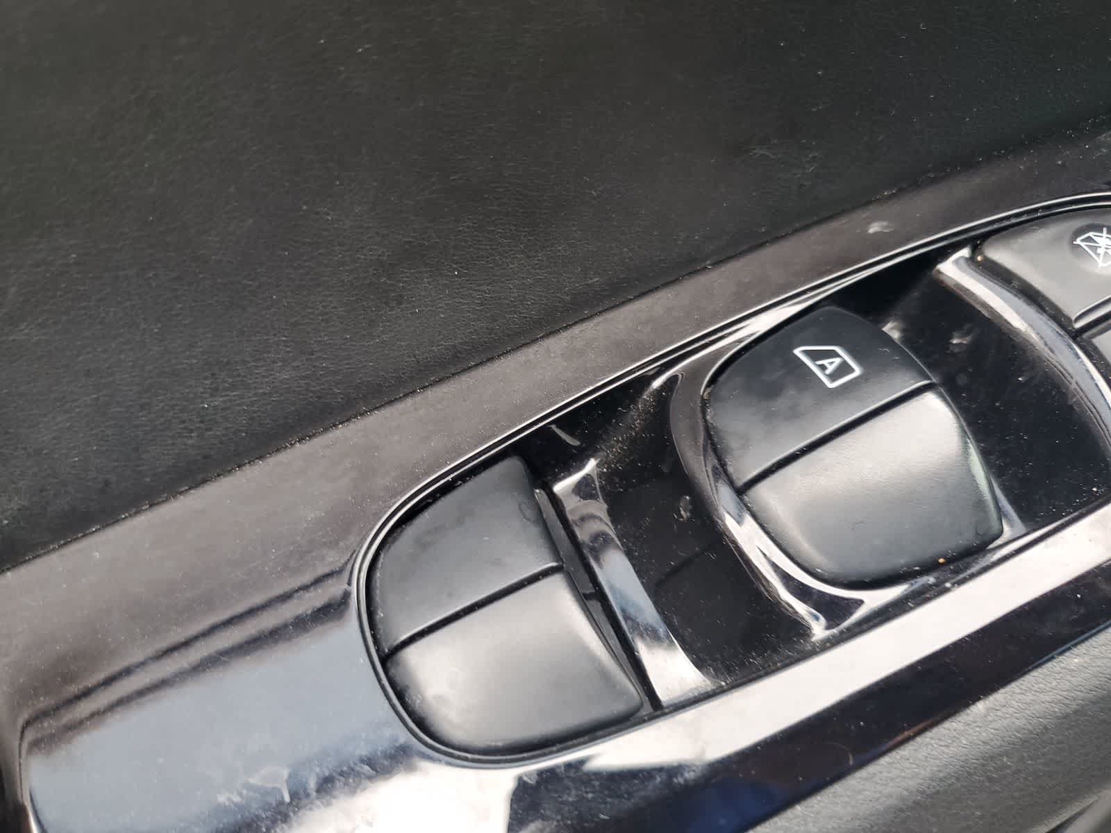 Used 2024 Nissan Altima 2.5 SR FWD image 24