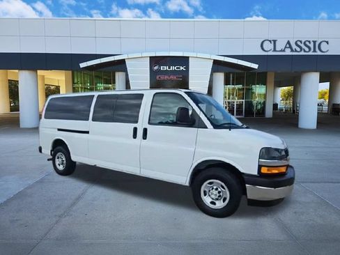 Used 2023 Chevrolet Express 3500 LT w/ LT Preferred Equipment Group RWD image 2