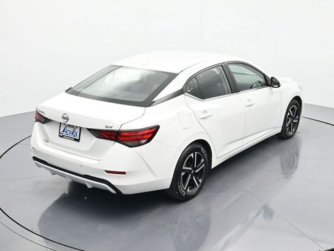 Used 2024 Nissan Sentra SV FWD image 31