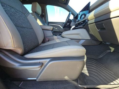 Used 2024 Chevrolet Colorado ZR2 image 15