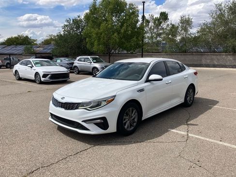 Used 2019 Kia Optima LX FWD image 1