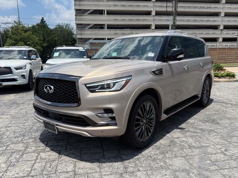 Used 2022 INFINITI QX80 Premium Select w/ Cargo Package RWD image 3