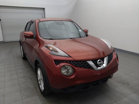 Used 2015 Nissan Juke SV w/ Technology Package image 14