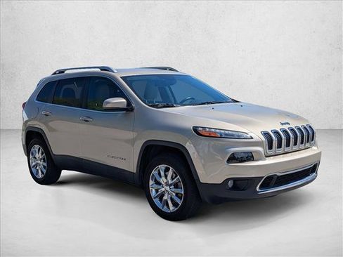 Used 2015 Jeep Cherokee Limited w/ Luxury Group image 3