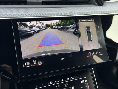 Used 2022 Audi e-tron S Prestige w/ Prestige Package image 14