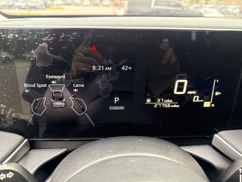 Used 2025 Nissan Kicks S image 12