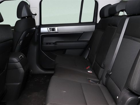 New 2026 Hyundai Santa Fe SE image 18