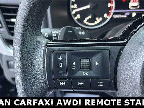 Used 2023 Nissan Rogue SV image 11