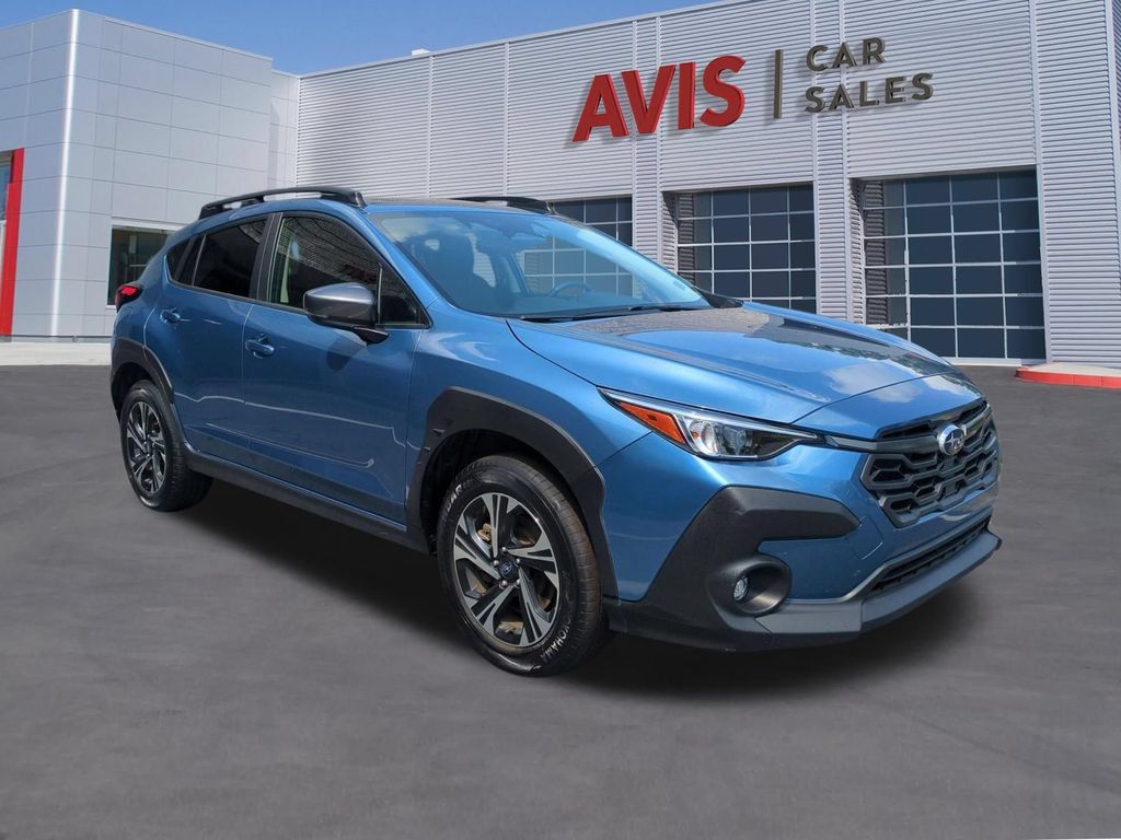 Used 2024 Subaru Crosstrek 2.0i Premium AWD/4WD image 3