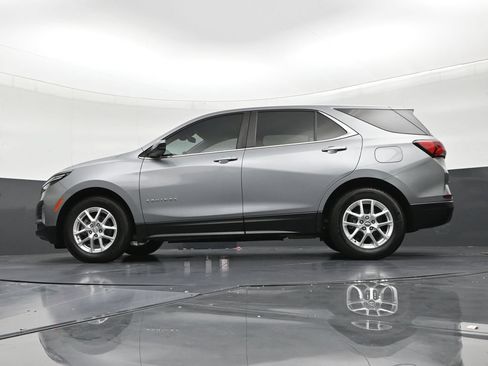 Used 2024 Chevrolet Equinox LT FWD image 21