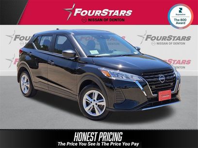 New 2025 Nissan Kicks Play S