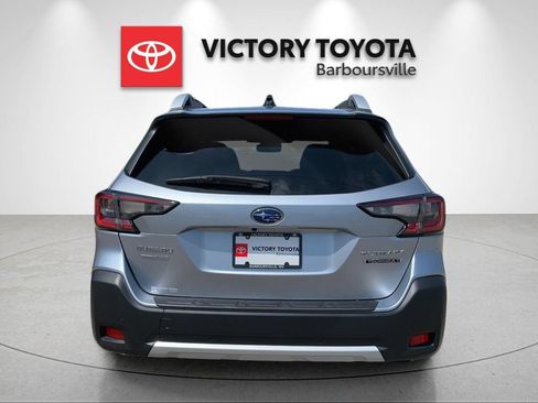 Used 2025 Subaru Outback Touring XT AWD/4WD image 4
