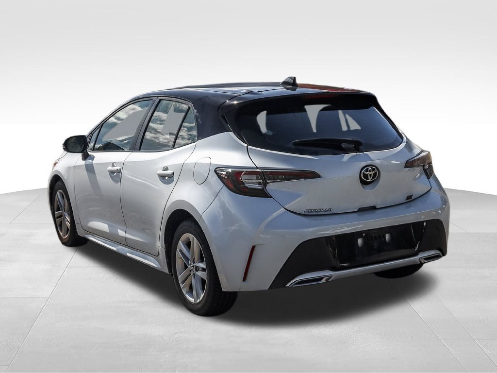 Used 2022 Toyota Corolla SE w/ SE Preferred Package FWD image 6