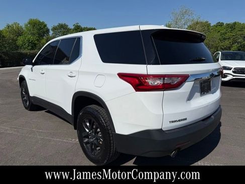 Used 2020 Chevrolet Traverse LS FWD image 7