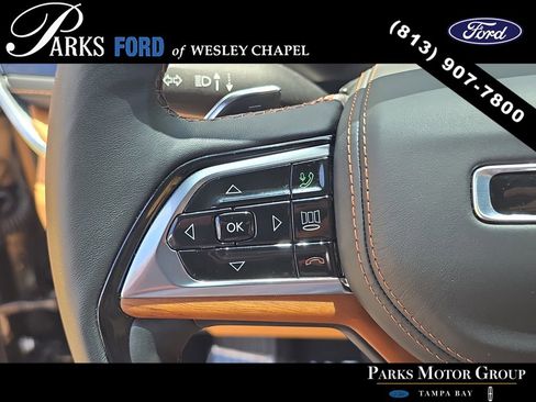 Used 2025 Jeep Grand Cherokee L Summit AWD/4WD image 30