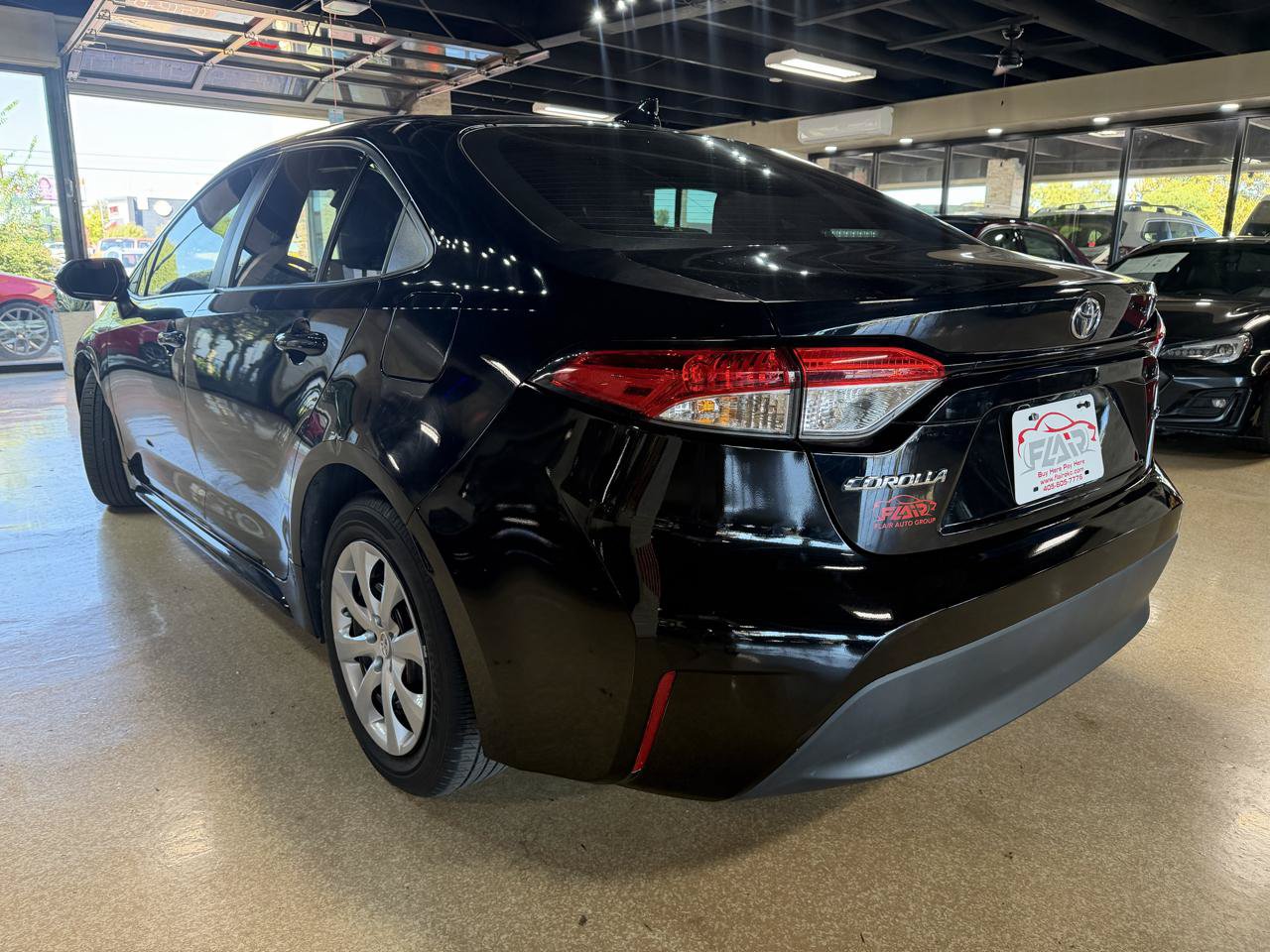 Used 2023 Toyota Corolla LE FWD image 7