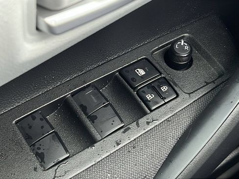 Used 2026 Toyota Corolla SE FWD image 16