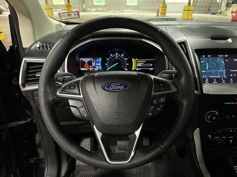 Used 2019 Ford Edge SEL w/ Equipment Group 201A AWD/4WD image 18