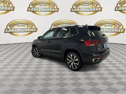 Used 2023 Volkswagen Taos SE FWD image 9