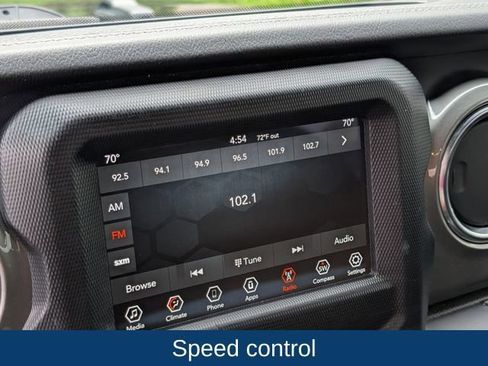 Used 2019 Jeep Wrangler Unlimited Sahara AWD/4WD image 18
