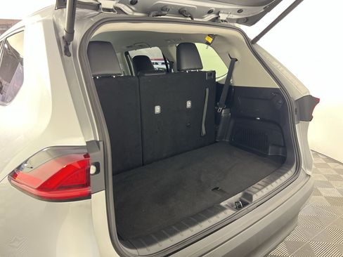 Used 2025 Toyota Grand Highlander FWD image 28