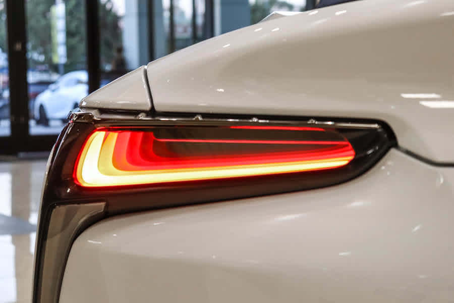 Used 2026 Lexus LC 500 Convertible RWD image 12