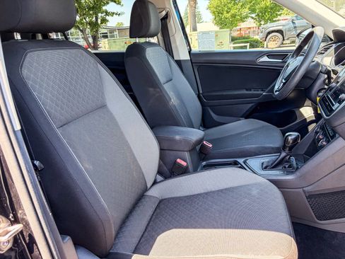 Used 2018 Volkswagen Tiguan S FWD image 15