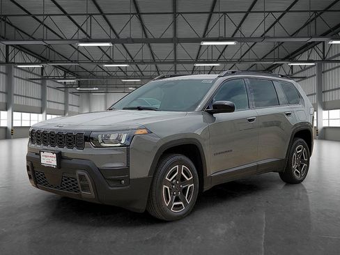 New 2026 Jeep Cherokee Laredo AWD/4WD image 1
