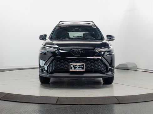Used 2024 Toyota Corolla Cross AWD Hybrid w/ Moonroof Package image 2