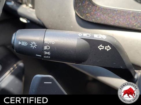 Used 2022 Nissan Pathfinder SV AWD/4WD image 29