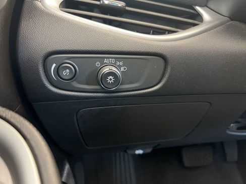 Used 2024 Chevrolet Malibu LT image 30