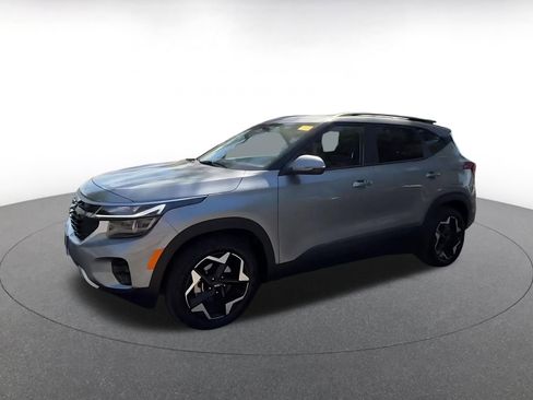 Used 2025 Kia Seltos S FWD image 7