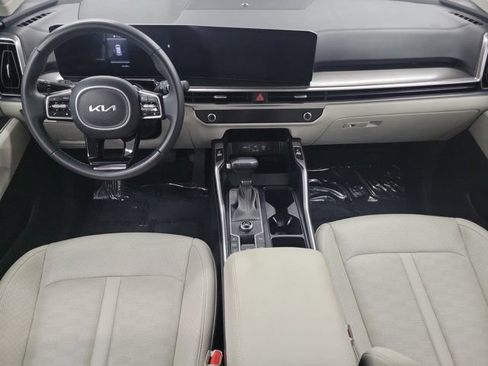 Used 2024 Kia Sorento S w/ Panoramic Sunroof Package FWD image 15