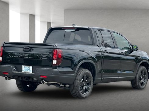 New 2026 Honda Ridgeline Black Edition image 4