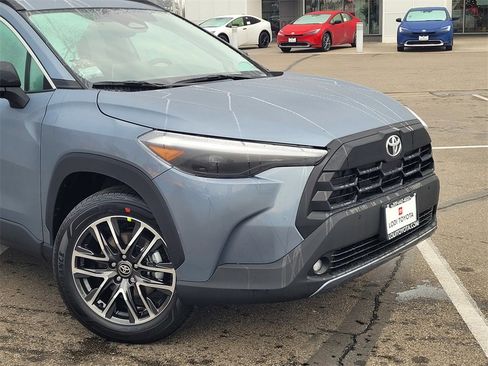 New 2026 Toyota Corolla Cross XLE image 3