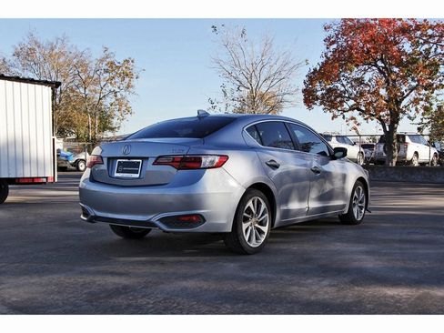 Used 2016 Acura ILX image 4