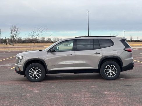 New 2026 GMC Acadia AT4 w/ Luxury Package image 40
