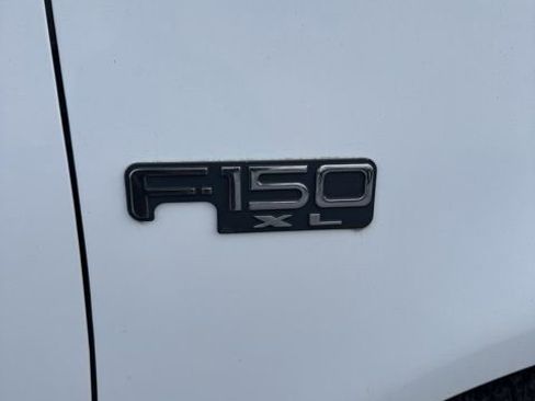 Used 2000 Ford F150 XL image 5