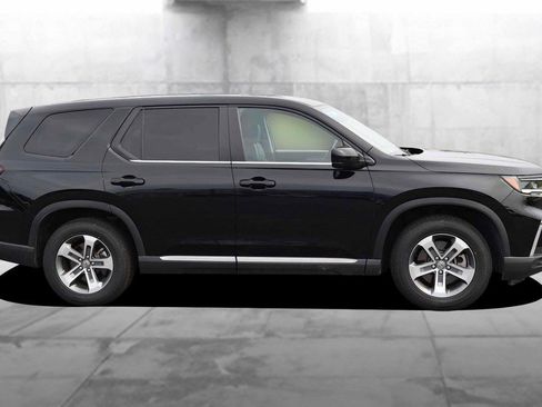 Certified 2025 Honda Pilot EX-L image 5